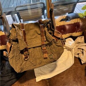 Belstaf satchel seen on I Am legend movie that Will smith uses